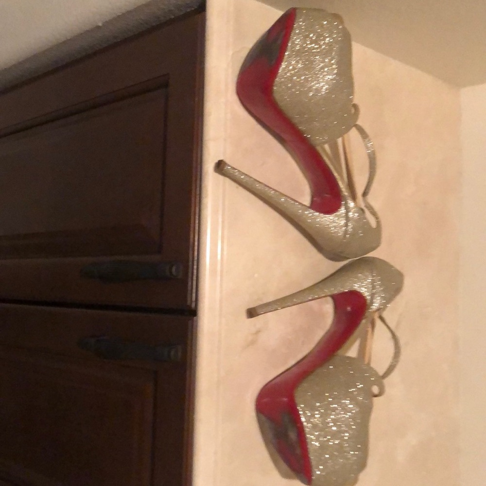 Shoes - Picture 3 of 3